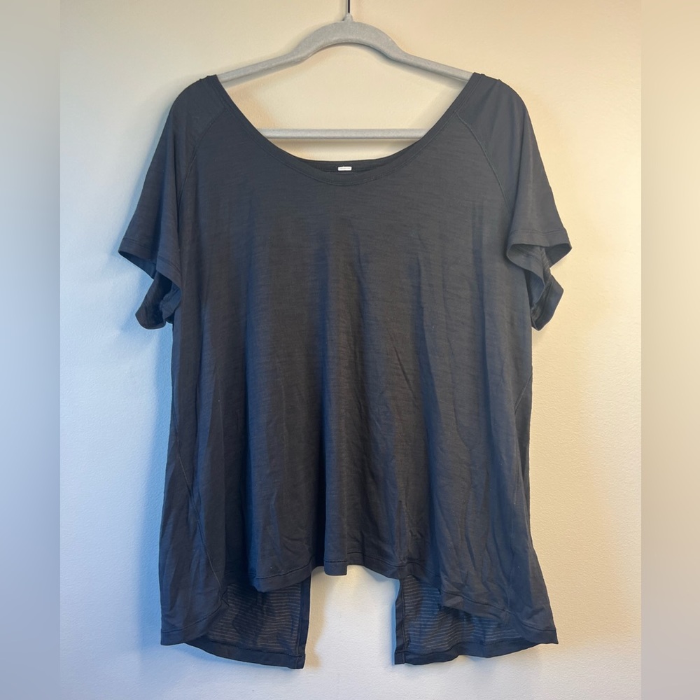 Lululemon black tie back tee